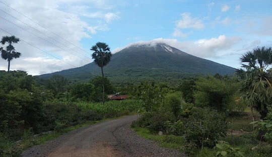 Flores mountains