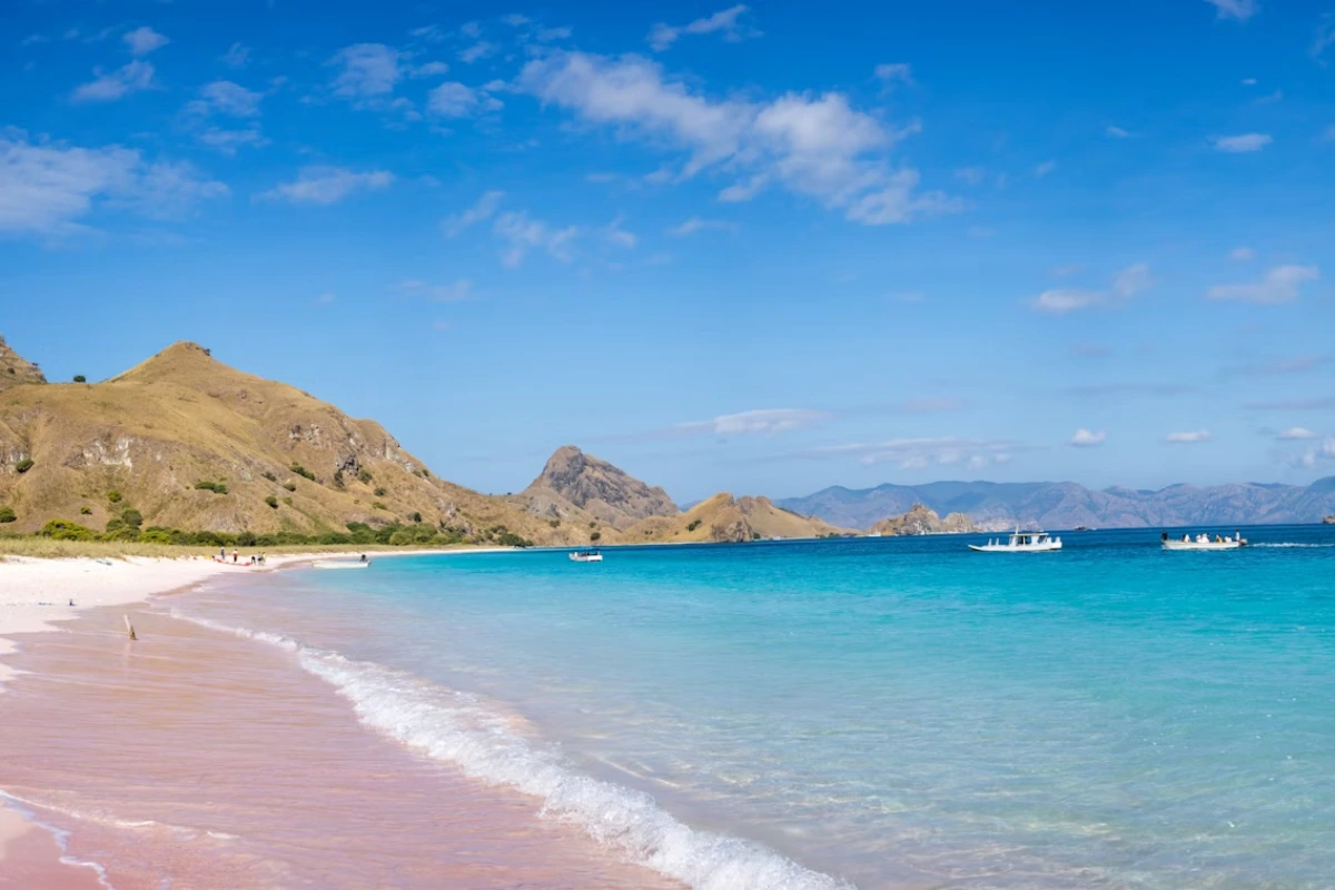 Pink Beach Lombok