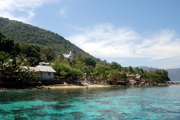 things to do in Alor Island