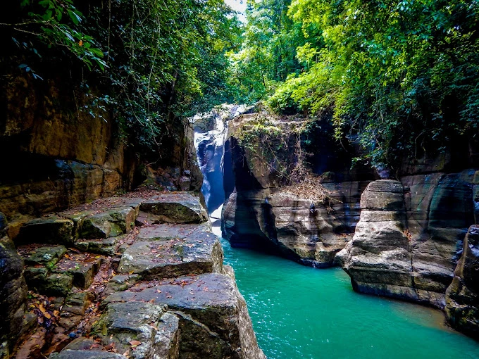 Adventure tours to East Nusa Tenggara waterfalls