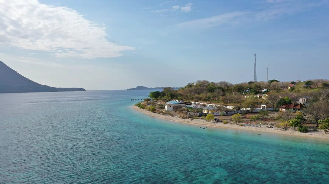 beaches in Alor Island
