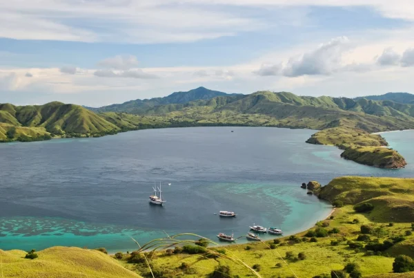 hiking trails in East Nusa Tenggara