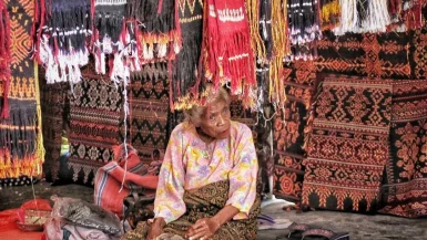 ikat weaving Alor Island